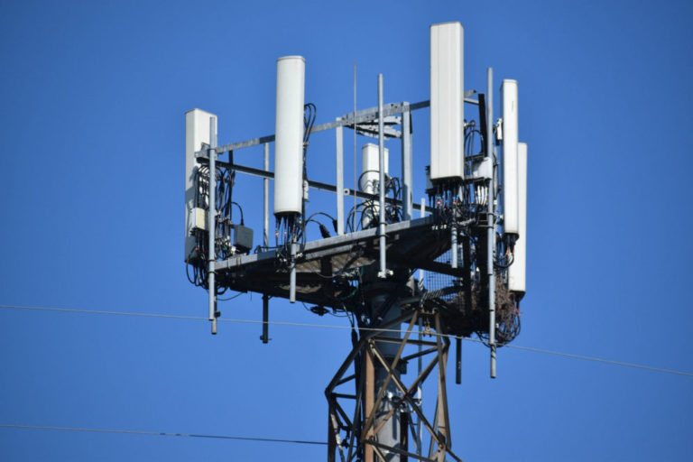 Orange amorce la fermeture du réseau 2G en Isère pour octobre 2026... en attendant celle de la 3G à l'horizon 2028