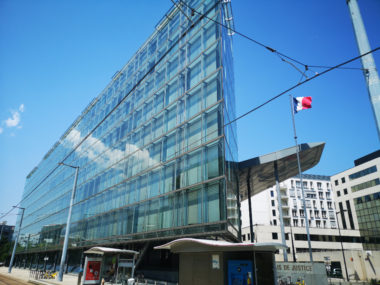 Meurtre à Saint-Ismier, deux suspects présumés incarcérés. Le palais de justice de Grenoble. © Joël Kermabon - Place Gre'net