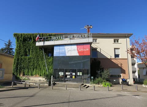 COUV Mairie de Chasse-sur-Rhône DR