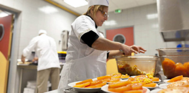 Cuisine dans un lycée d'Auvergne-Rhône-Alpes DR
