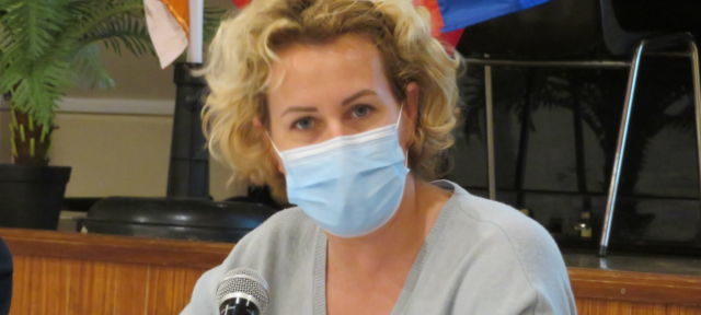 Report de la conférence sur la laïcité d'Émilie Chalas... qualifiée "d'hypocrite" par les Républicains