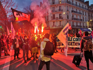 Lois "liberticides" : des manifestants ont défilé à Grenoble.© Joël Kermabon - Place Gre'net