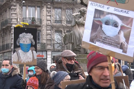 Manifestation contre la « dictature sanitaire » à Grenoble