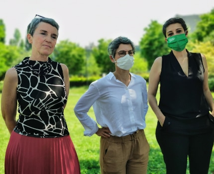 De gauche à droite, Fabienne Grébert, Sandrine Rousseau et Myriam Laïdouni-Denis. © Joël Kermabon - Place Gre'net
