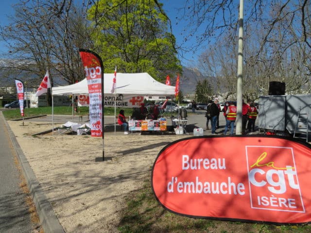 Bureau d'embauche fictif CGT. , © Tim Buisson – Place Gre’net