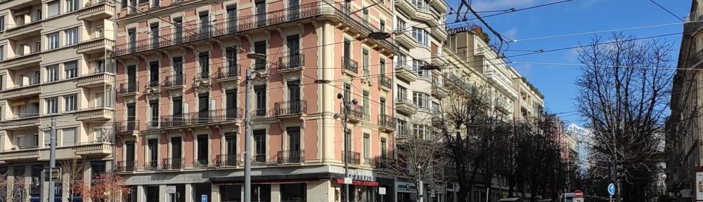 La ville de Grenoble s'oppose à l'installation d'un KFC dans l'ancien café Le France