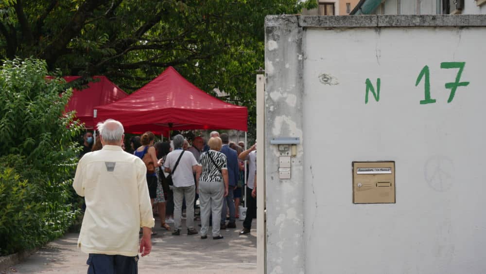 Entrée des nouveaux locaux du Fournil, 17 Quai de la Graille