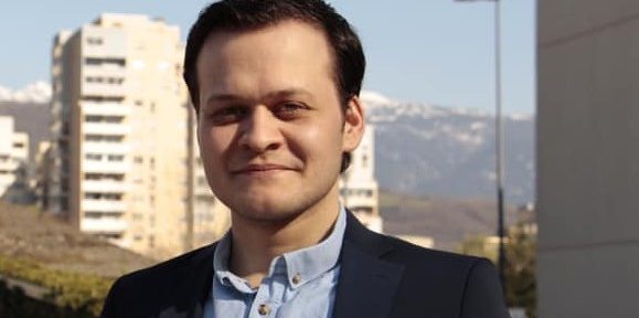 Clément Chappet, président du groupe d’opposition Réconcilier Grenoble, répond aux propos d’Éric Piolle dans sa lettre à Jean‑Luc Mélenchon.