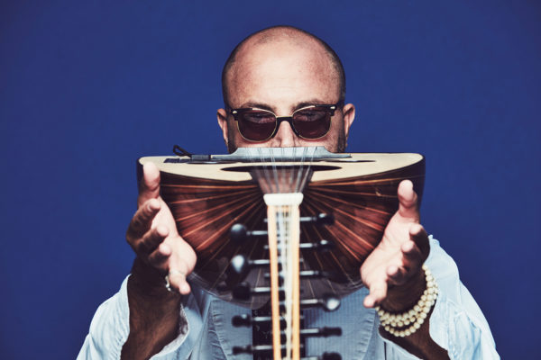 Dhafer Youssef, joueur de oud tunisien. © Flavien Prioreau