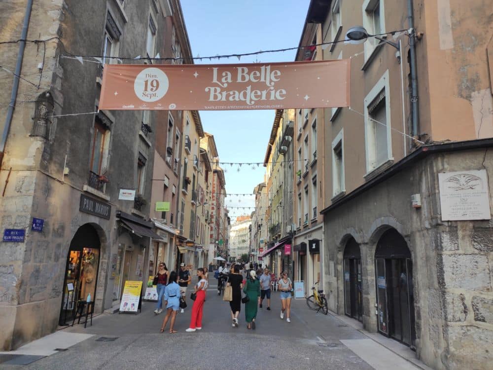 Premi re dition De La Belle Braderie Grenoble Place Gre net