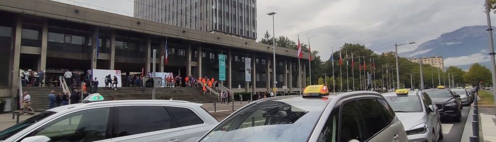 Les taxis grenoblois "rassurés" par les engagements de la Ville au sortir d'un (nouveau) rassemblement