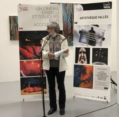 Claudine Kahane, adjointe aux affaires culturelles à Saint-Martin d'Hères inaugurait l'artothèque.