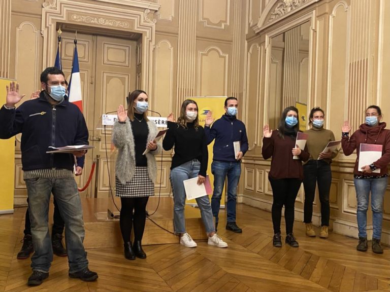 Cérémonie de prestations de serment des nouveaux postiers du Sud Isère le jeudi 2 décembre à la Préfecture d'Isère © Isaline Boiteux - Place Gre'net