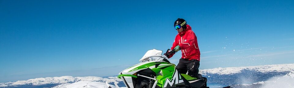 Mountain Wilderness et la FNE saluent la condamnation de la société organisatrice de sorties en motoneiges à l'Alpe d'Huez