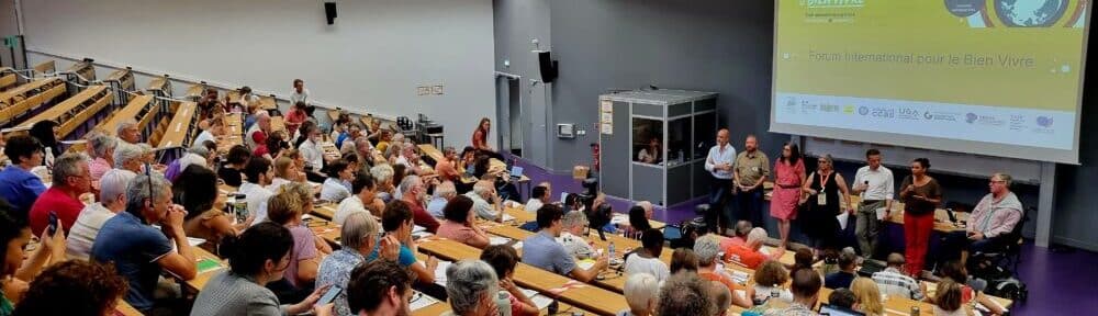 Ouverture du deuxième Forum international du bien vivre sur le campus de l'UGA, ce mercredi 29 juin 2022. © Mélissa Villain
