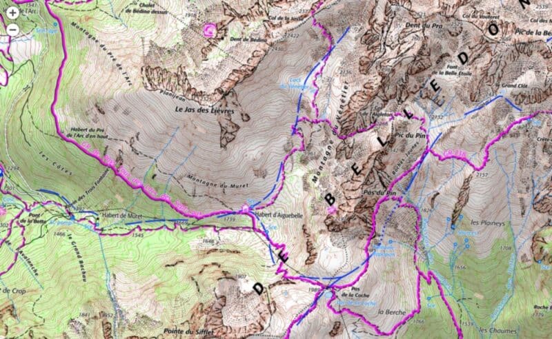 Le Jas des Lièvres et la montagne autour (Pas de la Coche, Col de l'Aigleton, etc.)
