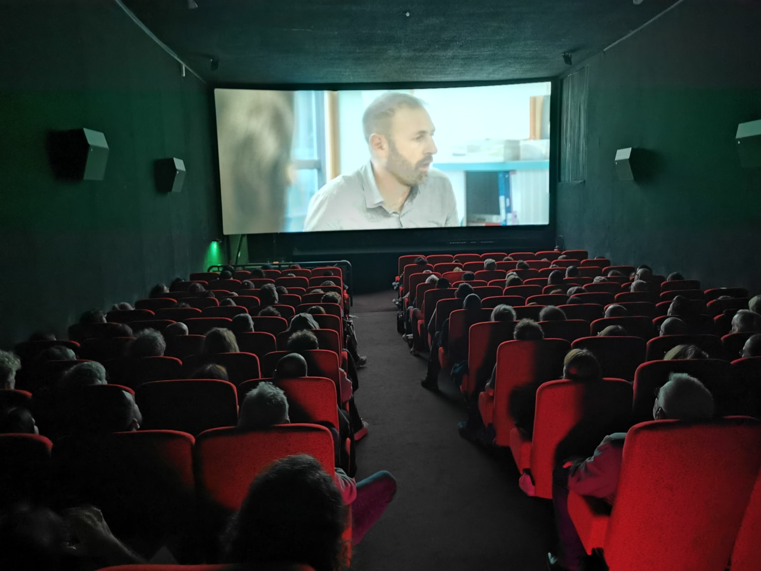 Décrochage scolaire : “Un Bon Début”, un film tourné à Grenoble présenté en avant-première au Club. © Joël Kermabon - Place Gre'net
