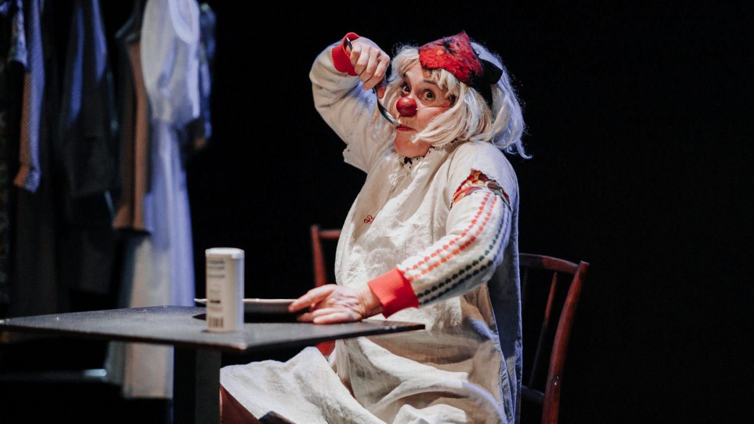 Pour construire son numéro de clown, Gustina s'inspire de son enfance... et de la maltraitance qu'elle a subie. Un possible temps fort du festival 2023. © Sylvain Berger - Tarentinoiz