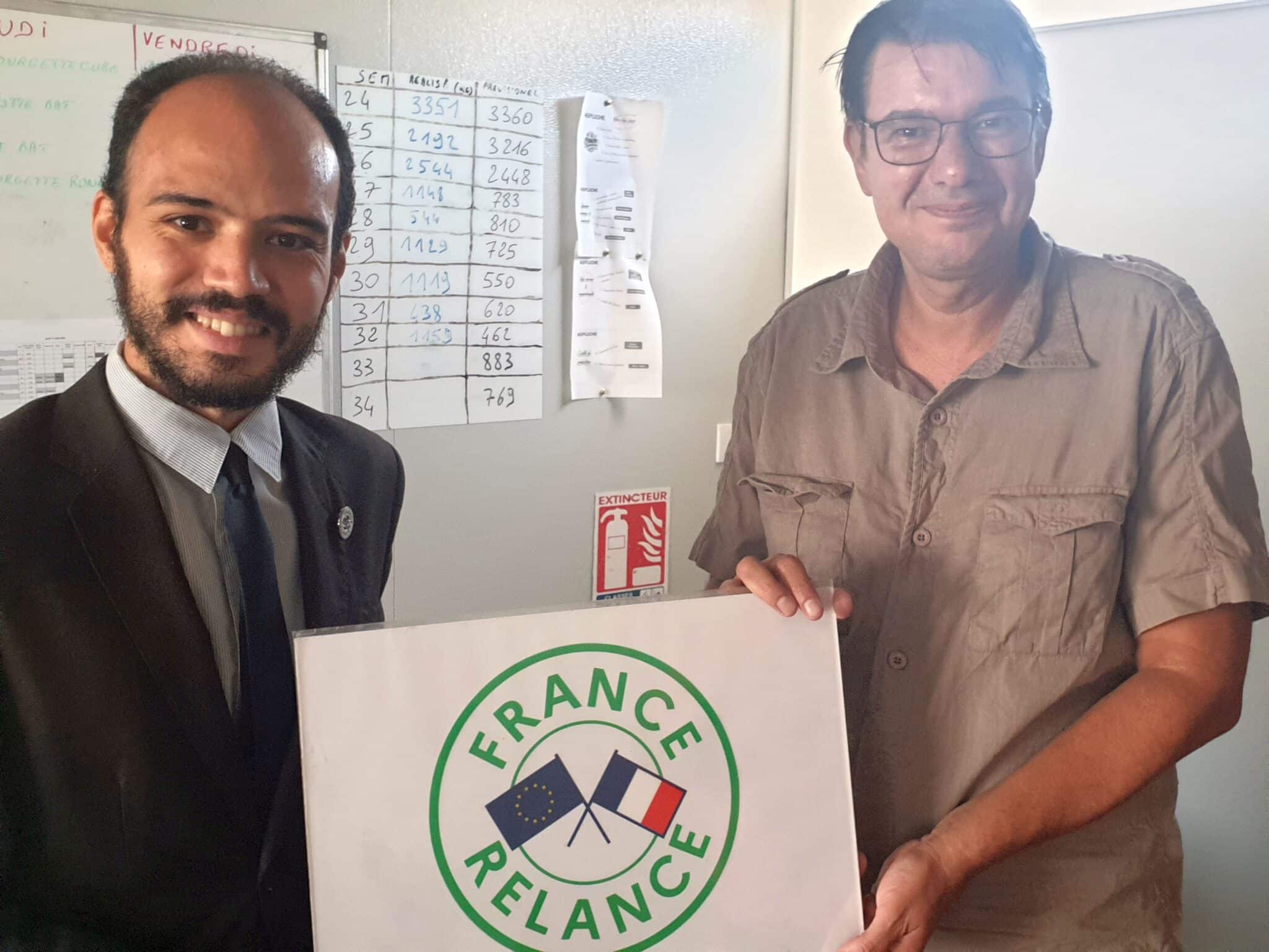 Samy Sisaid, sous-préfet de l'Isère, a confirmé que l'État soutient AB Épluche dans sa volonté de diversification. L'entreprise a touché 108 000 euros en tant que lauréat d'un appel à projets alimentaires territoriaux. © Martin de Kerimel - Place Gre'net