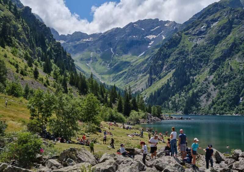 Forte fréquentation au lac du Lauvitel, parc des Ecrins © E. Icardo - PNE