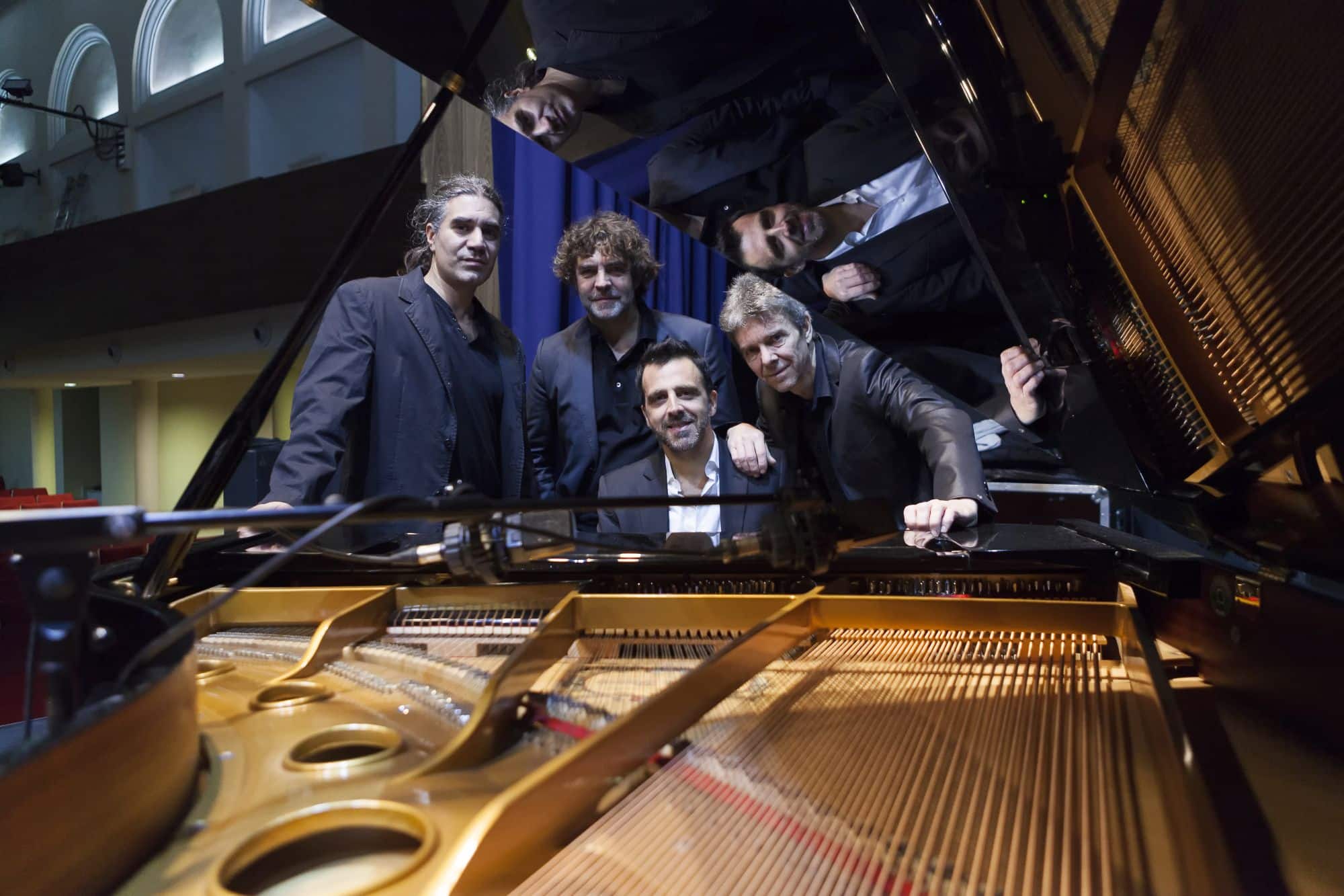 Un piano, une guitare, une contrebasse et une batterie : les musiciens du Filip Verneert & Enrique Simón seront en concert à la Vence Scène le 1er octobre. DR