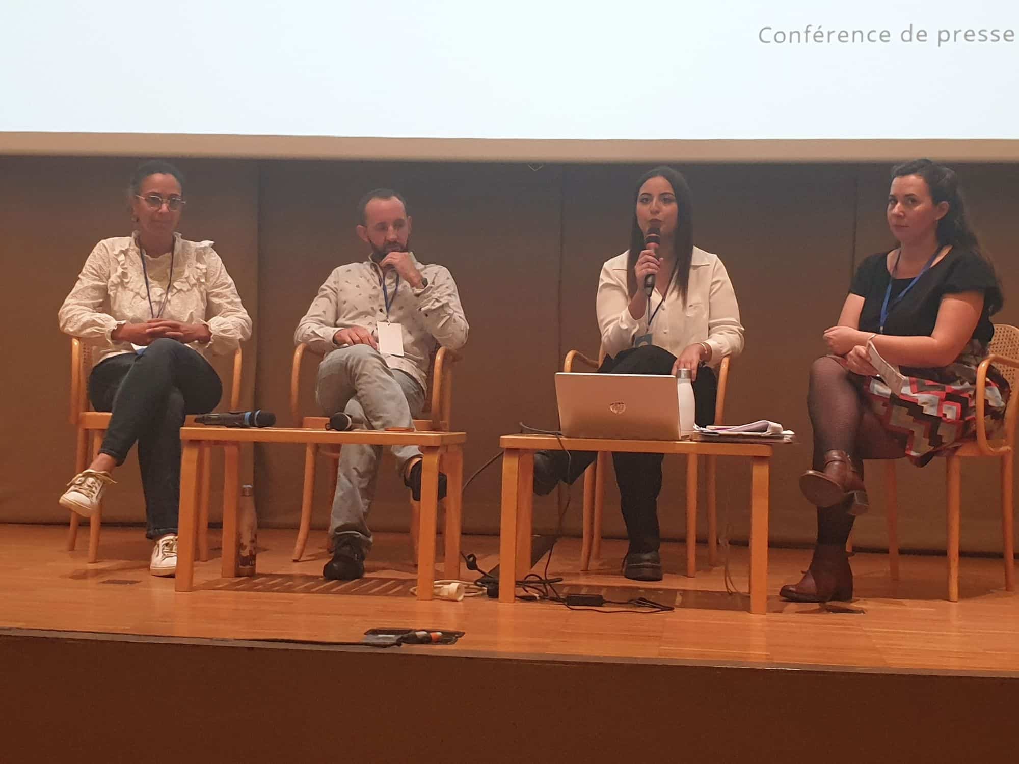 Médecine générale : les professionnels grenoblois s’inquiètent. Professionnels de santé, les représentants de la CPTS de Grenoble lors d'une présentation des résultats de leur étude. De gauche à droite : Déborah Cadat, vice-président, Kévin Margottat, président, Inès Zaaboub, chargée de mission, et Claire Guichou, directrice. © Martin de Kerimel - Place Gre'net