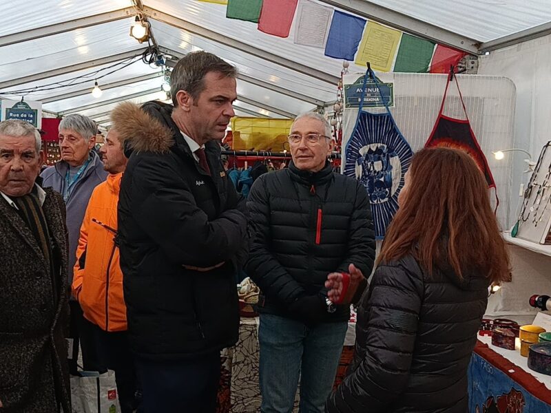 Grenoble : Olivier Véran avec les commerçants victimes de pillages