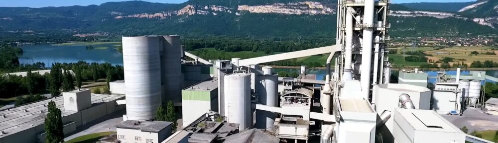 Roland Lescure, ministre de l'Industrie, en visite au site Vicat de Montalieu-Vercieu lundi 13 novembre