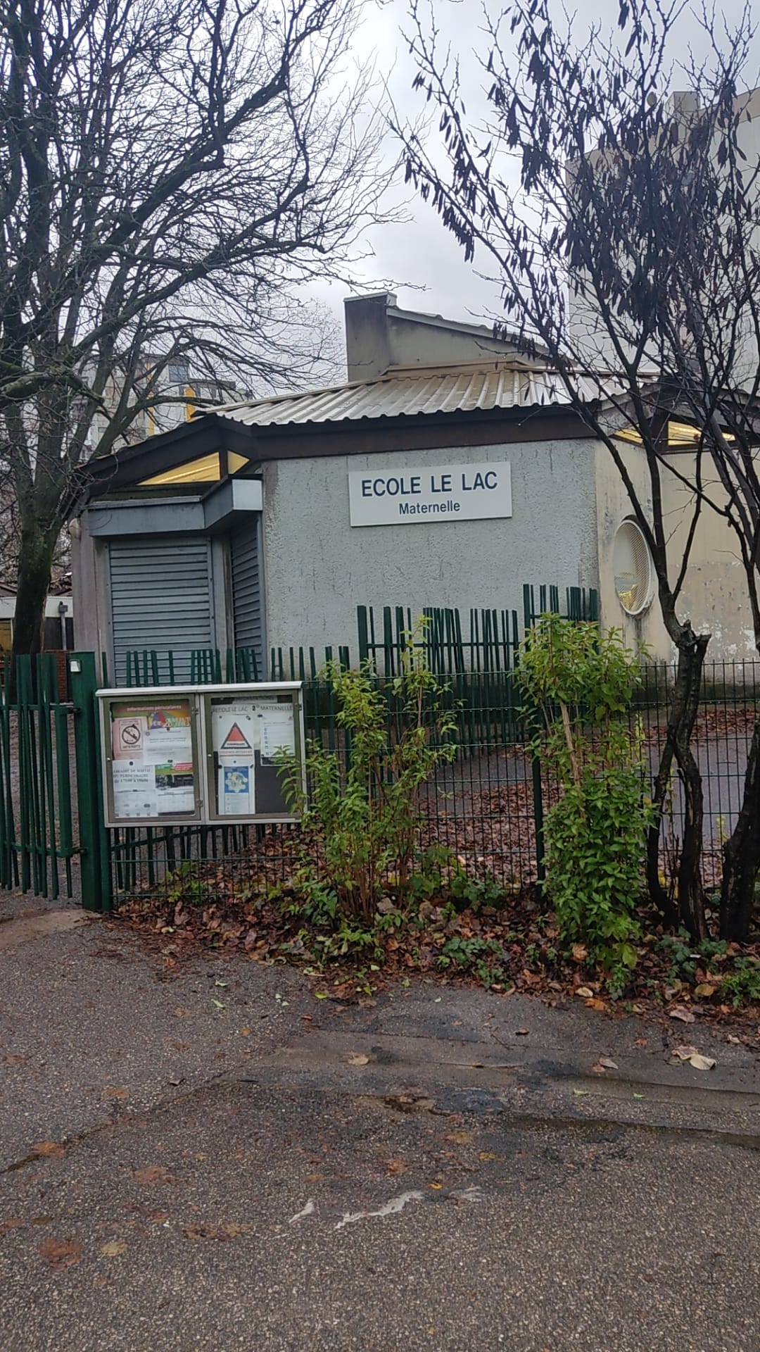 Ecole maternelle Le Lac, quartier Villeneuve, Grenoble, décembre 2023 DR