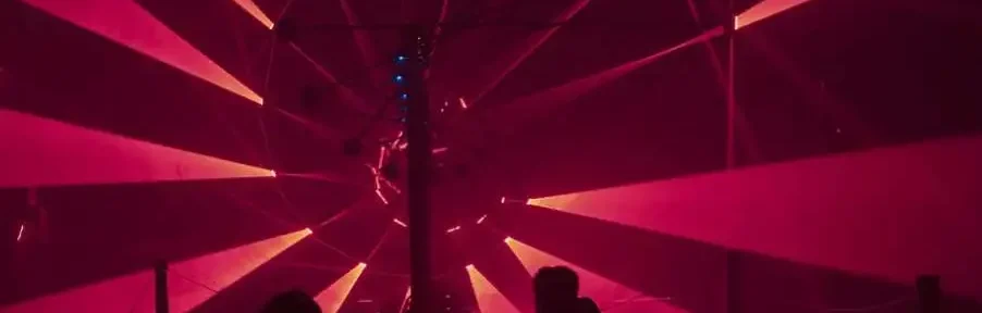 Cette nouvelle édition commencera donc samedi 6 avril à l’Hexagone avec l’installation lumière, Ataraxie. ©Collectif Coin