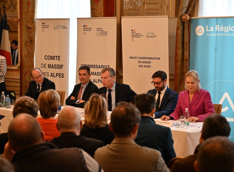 À Grenoble, le Comité de Massif des Alpes se penche sur l'adaptation au changement climatique... et les JO de 2030