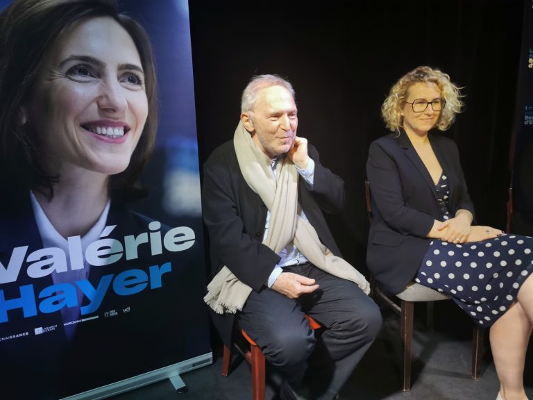 Européennes : l'eurodéputé sortant Renaissance Bernard Guetta était en visite à Grenoble le 30 mai 2024. © Joël Kermabon - Place Gre'net