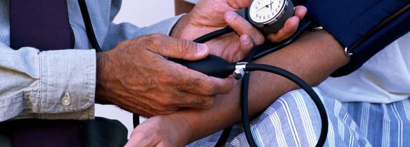 Yannick Neuder invite les députés à dépister leur hypertension artérielle, leur diabète et leur cholestérol