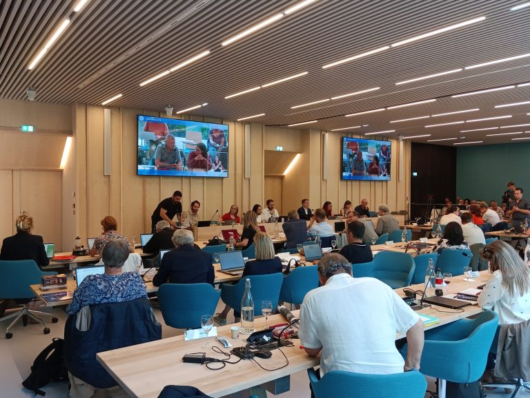 Quand le débat d'orientation budgétaire à Grenoble prend des allures de campagne pour les élections municipales