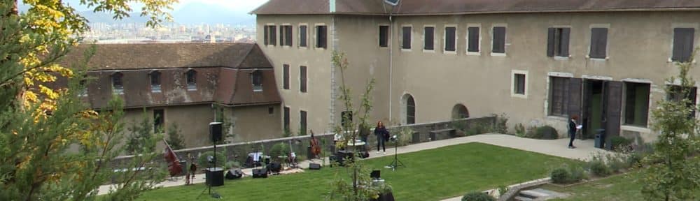 Après neuf mois de travaux, les jardins et terrasses du musée Dauphinois ont trouvé une nouvelle jeunesse. © Joël Kermabon - Place Gre'net