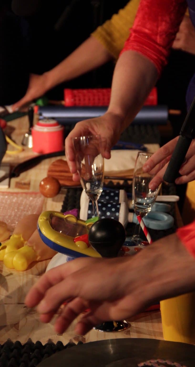 Atelier bruitage © Nadine Barabancon