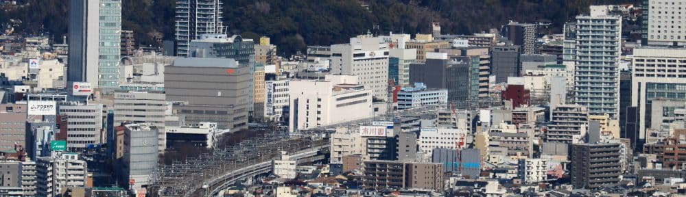 Après Israël, la Finlande et Rio… le déplacement d'Éric Piolle au Japon fait grincer des dents
