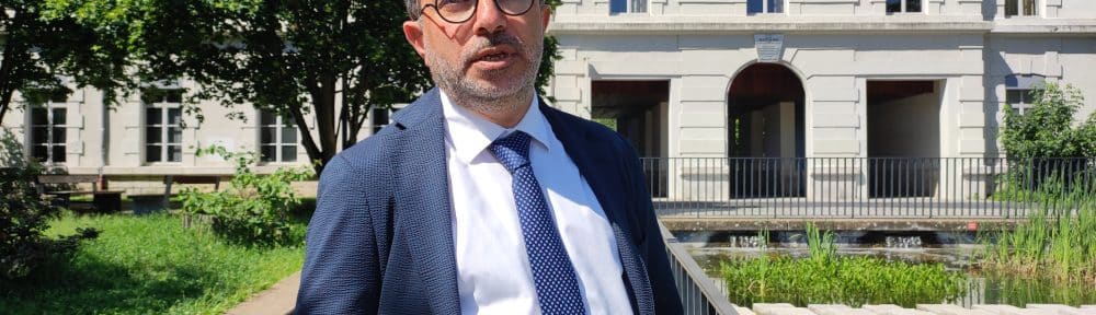 Hervé Gerbi, délégué municipal Horizons à Grenoble, prépare au niveau local la candidature d'Édouard Philippe à la présidentielle