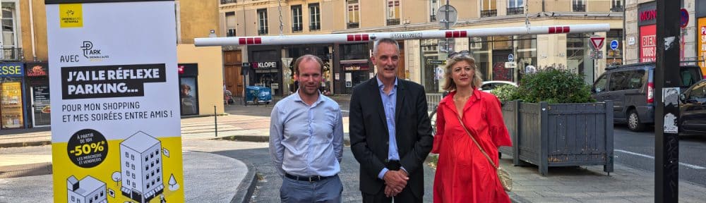De gauche à droite : Sylvain Laval, président du Smmag, Emmanuel Lenoir, président de Labelville et Gaétane Besson-Chavant, de l'Umih de l'Isère. © Joël Kermabon - Place Gre'net