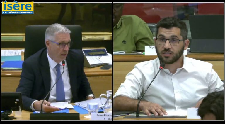 Tensions en séance publique du Département de l'Isère: le président interdit à un élu d'opposition IES de s'exprimer