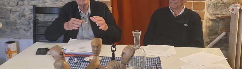Raymond Avrillier et Vincent Comparat ont tenu une conférence de presse sur PPI du site Seveso seuil haut de STMicroelectronics. © Joël Kermabon - Place Gre'net