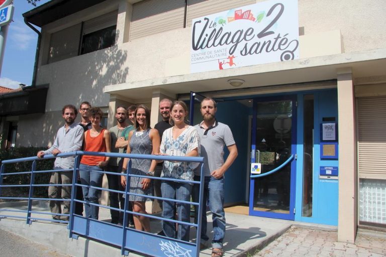 Le Village 2 Santé d'Échirolles fête ses 10 ans, sur fond d'incertitudes pour l'avenir des centres de santé communautaires