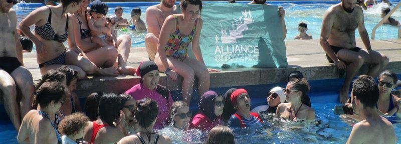 Quand la Ville de Grenoble relance la polémique sur le burkini à quelques semaines des municipales