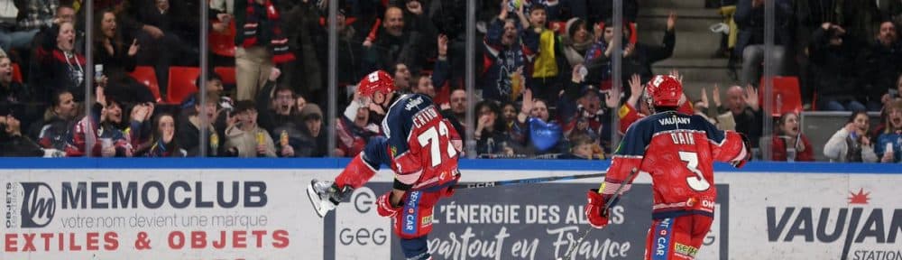 Pierre Crinon lors d'un matche contre Rouen en février 2025. © Compte X des Brûleurs de loups.