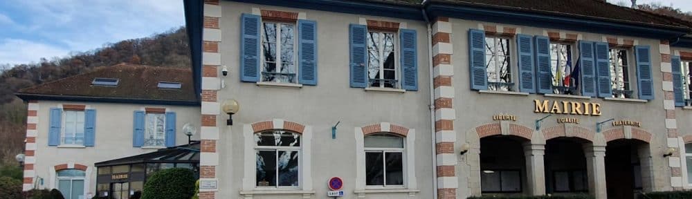 Mairie de Gières. © Shadi A