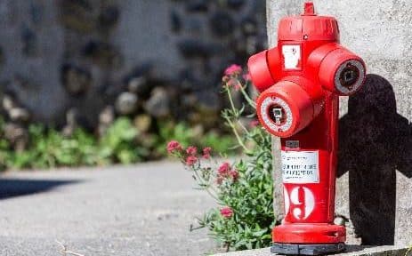 Bornes incendie forcées à Grenoble: 3,27 millions de litres gaspillés