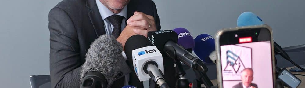 Étienne Manteaux, procureur de la République de Grenoble, lors de la conférence de presse relative à la fusillade survenue dans le quartier Mistram, mardi 26 mai 2026. © Joël Kermabon - Place Gre'net