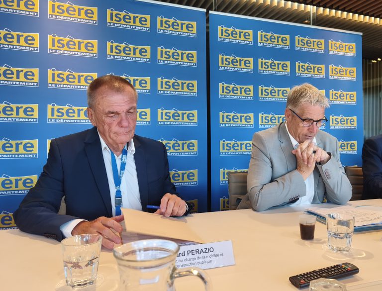 Le Département de l'Isère met en avant la sécurité routière pour les deux-roues à l'occasion de sa séance publique