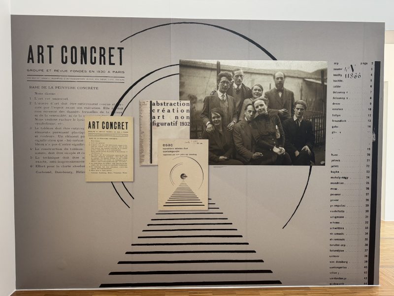 L'histoire de l'art inscrit Léon Tutundjian comme membre fondateur des mouvements de l'Art concret et de l'Abstraction-Création. © Maureen Dufournet – Place Gre'net