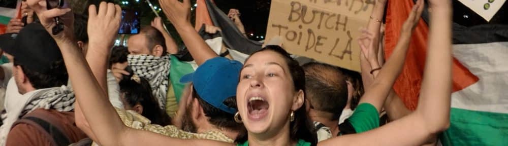 Barbara Butch a commencé son show sous les huées de plus d'une centaine de militants pro-palestiniens. © Joël Kermabon - Place Gre'net